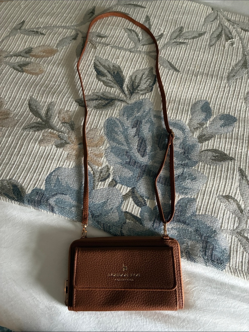 London Fog Chestnut Pebbled Leather Crossbody Wallet